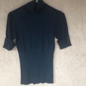 Short sleeve sweater